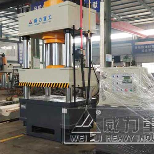 不銹鋼水箱沖壓板成型液壓機價格大約多少錢？