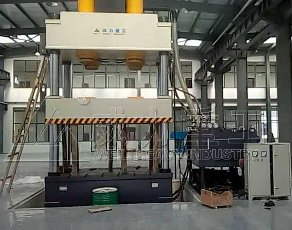 1000噸四柱液壓機(jī)-塑料托盤模壓液壓機(jī)