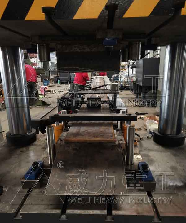 800噸液壓機(jī)沖壓400x400x20mm錨桿托盤(pán)